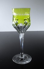 1 VERRE A VIN ROEMER CRISTAL COULEUR VERT TAILLE BACCARAT OU VAL ST LAMBERT ART