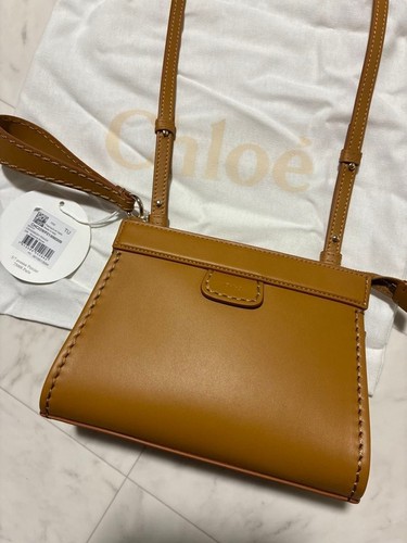 Auth chloe edith - auth,