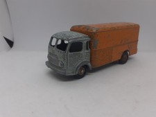SIMCA CARGO FOURGON DINKY TOYS