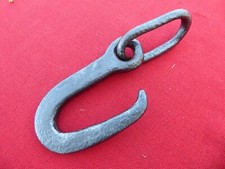 ancien crochet en fer forgé