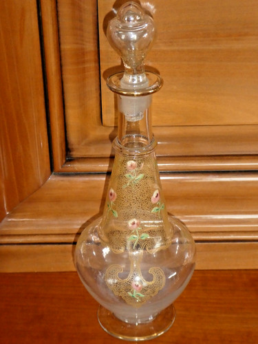 Ancienne carafe emaillee dans - ancienne,