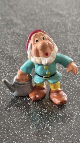 Figurine nain atchoum arrosoir - figurine,