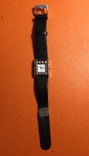 Montre Freelook femme vintage à Quartz boitier carré – voir descriptif