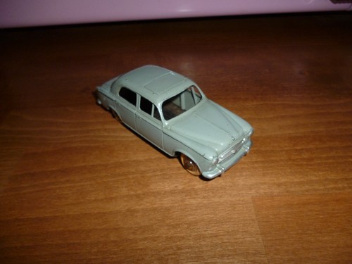 Dinky toys 24b peugeot 403 - 24b,
