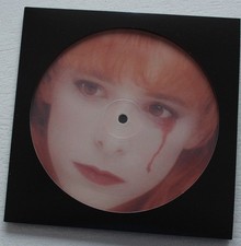 Mylene Farmer , sans logique /