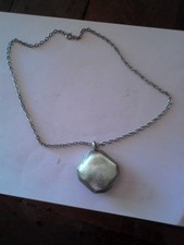 ancien collier hochet pour