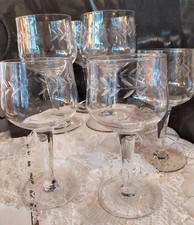 6 Verres à pied Gravés