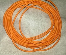 tube caoutchouc a anguillon