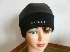  BONNET MODE MARQUE GUESS NOIR BORDURE TRICOT LETTRES STRASS TAILLE UNIQUE