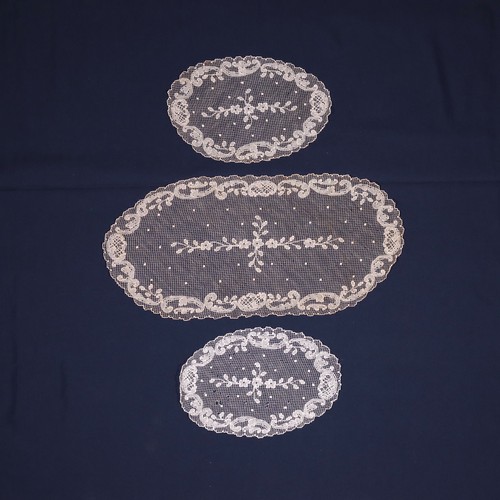 Trio napperons filet - napperons, en