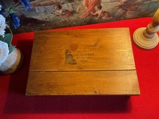 ANCIENNE BOÎTE RANGEMENT BOIS