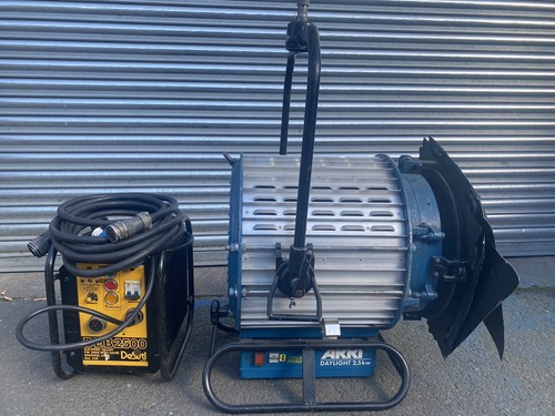 Arri 2500 hmi w - 2500,