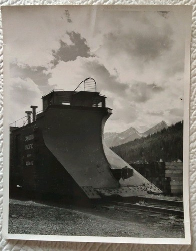 Canadian pacific railway - canadian,