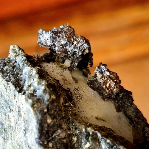 Argent natif sur calcite - natif,