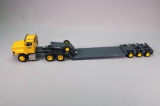 ZE152 CONRAD 1/50 CAMION TALBERT KOMATSU PORTE ENGINS REF 6412/02