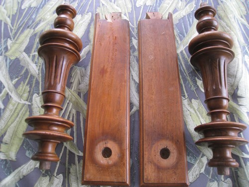 Pilastres meubles noyer - meubles,