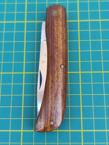 Couteau pliant manche en - à,