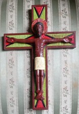 Etonnant Christ en croix noir