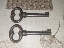 Lot clés de - de, bahut