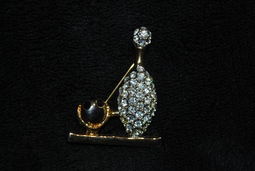 Bowling ball pin - pin, brooch
