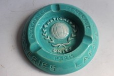 Cendrier publicitaire Galeries Lafayette Paris Nations Unies Rémy (36640)