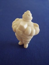 FIGURINES  MICHELIN  GARAGE