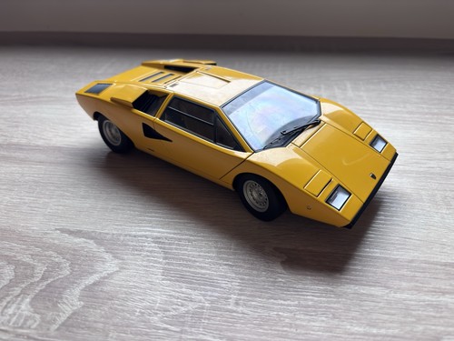Lamborghini countach - 1/18,