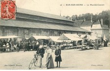 AUBE  BAR SUR SEINE  le marché couvert