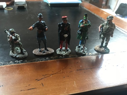 Lot figurines soldats la - lot,