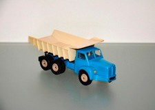 ancien NOREV - camion TRACTEUR