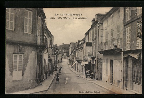 Cpa gourdon rue - cavaignac,
