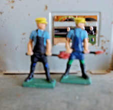 STARLUX 35 mm -  Lot   de 2 figurines de cirque : soigneurs des fauves