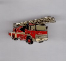 Pin's pompier / camion