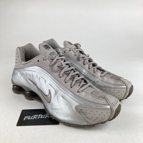 Worn once nike - shox, r4