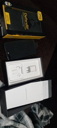 Brand new iphone - iphone, 64gb