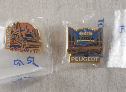 Lot anciens pins - de, 2