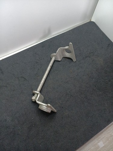 Fixation complète pare - , moteur