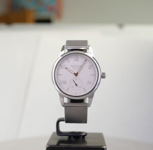 Nomos club campus - nomos,