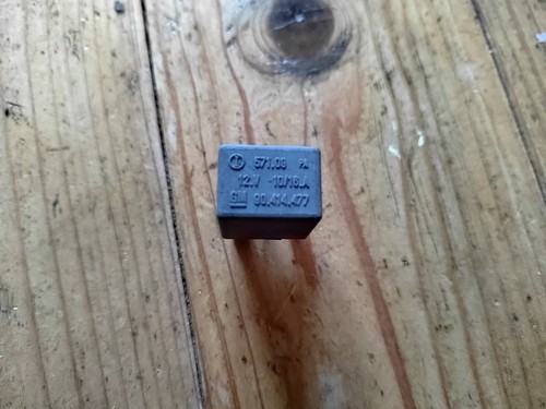 Relais opel 90414477 - relais,