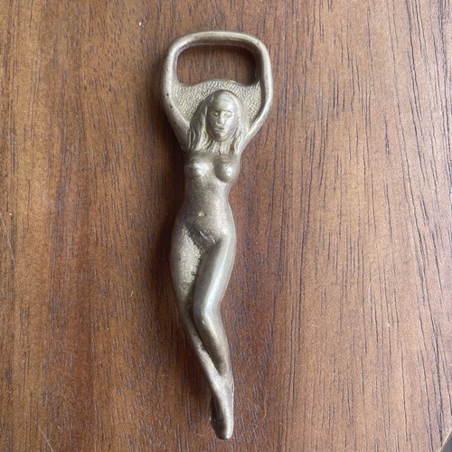 Ancien décapsuleur des