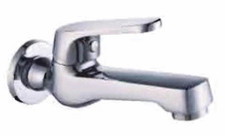 Robinet mural pour bassin