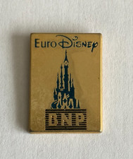 97 - Pin's CHATEAU EURO DISNEY