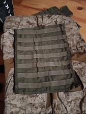 MSA Paraclete RMV-019 zip off MOLLE back panel.