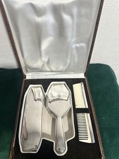 ANCIEN NÉCESSAIRE DE TOILETTE