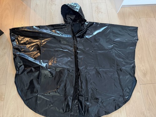 Rare rain cape rain pelerine