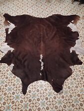 Grande peau de vache neuve marron et blanche