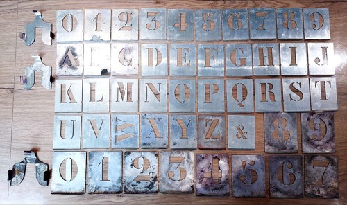 Anciennes lettres pochoirs - 26,