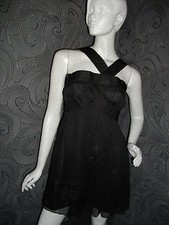 ROBE NOIRE ÉTONNANTE NEUVE +