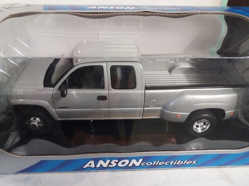 Chevrolet silverado 18 - chevrolet, 1/18