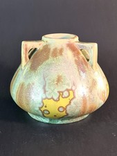 Titre : Vase Art Nouveau Pierrefonds en grès cristallisé – décor vert et ocre 🌿